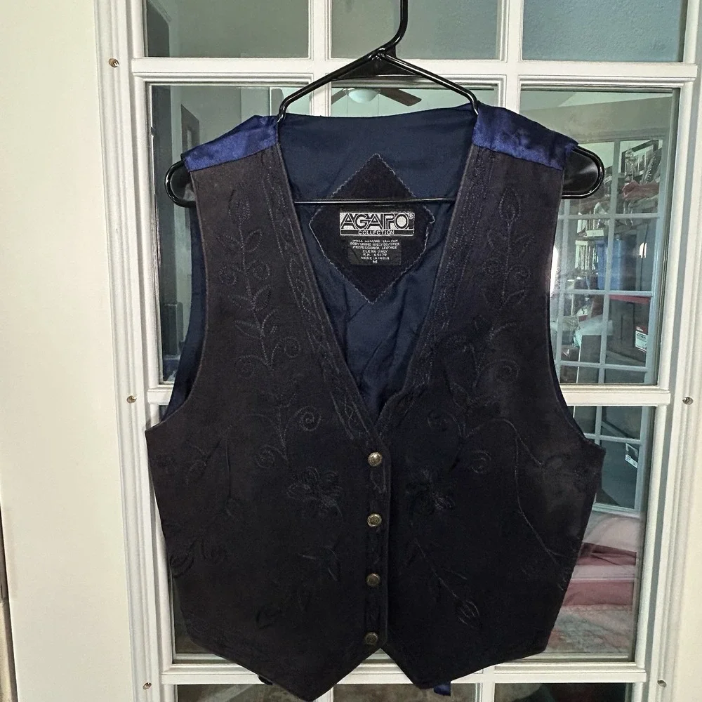 Vintage 90s Agapo Navy Blue Leather Suede Vest Floral Embroidered Oklahoma Men M